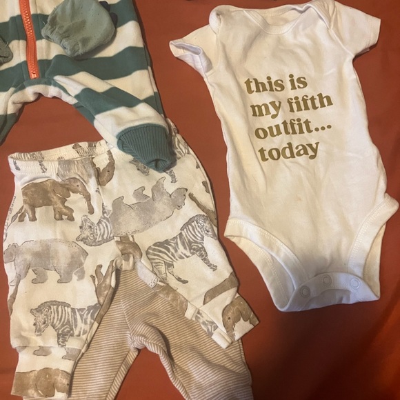 Newborn Baby Boys’ Clothing Lot with Size Small Halo Sleep Sack - Picture 9 of 10